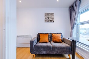 Stay With Empire - Tyldesley Rd