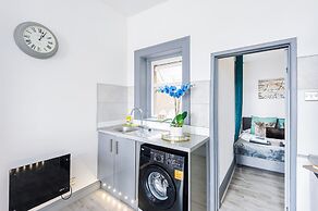 Stay With Empire - Tyldesley Rd