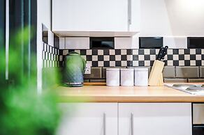 Stay With Empire - Tyldesley Rd