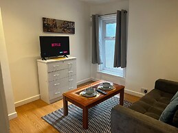 Stay With Empire - Tyldesley Rd