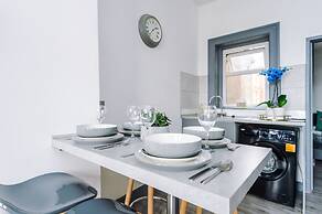 Stay With Empire - Tyldesley Rd