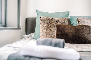 Stay With Empire - Tyldesley Rd