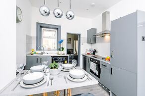 Stay With Empire - Tyldesley Rd