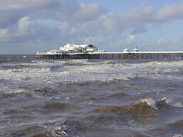 Stay With Empire - Tyldesley Rd