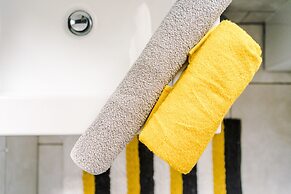 Stay With Empire - Tyldesley Rd