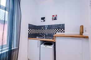 Stay With Empire - Tyldesley Rd