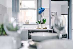 Stay With Empire - Tyldesley Rd