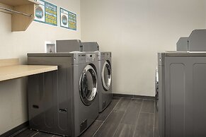 Home2 Suites by Hilton Clovis Fresno Airport