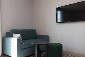 Cedartree Hotel Portland Hillsboro