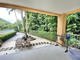 Solario Beachfront Villa - Koh Chang