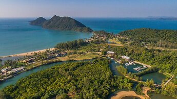 Coral Cove Beachfront Villa - Koh Chang