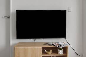 Heart of Ormond Apartment  by Ready Set Host