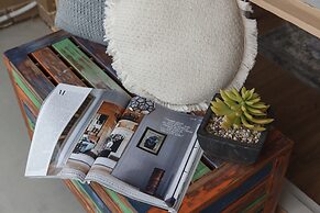 Heart of Ormond Apartment  by Ready Set Host