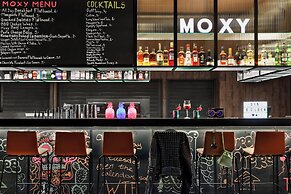 Moxy Kaunas Center