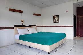 OYO 2322 Dien Karona Hotel