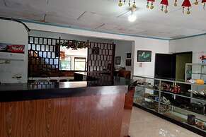 OYO 2322 Dien Karona Hotel