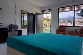 OYO 2322 Dien Karona Hotel