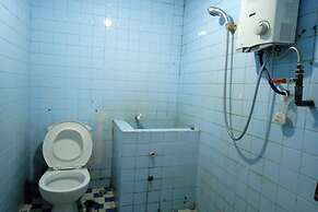 OYO 2322 Dien Karona Hotel