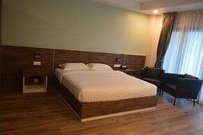 Airport Avenue Hotel