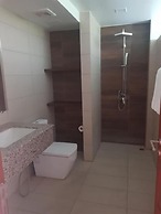 Airport Avenue Hotel