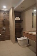 Airport Avenue Hotel