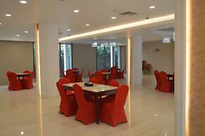 Airport Avenue Hotel