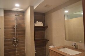 Airport Avenue Hotel