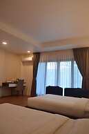 Airport Avenue Hotel