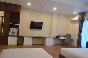 Airport Avenue Hotel