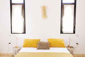 La Maison des Ailleurs