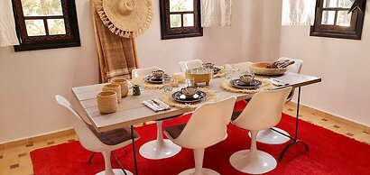 La Maison des Ailleurs