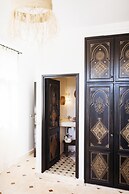 La Maison des Ailleurs