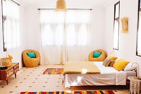 La Maison des Ailleurs