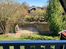 Cozy House Heide 6p at a Canal Near Lake Lauwersmeer