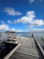 6 Pers Lauwersmeer Waterfront, Full Equipped and Modern House With Sau