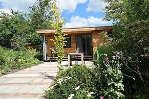6 Pers Lauwersmeer Waterfront, Full Equipped and Modern House With Sau