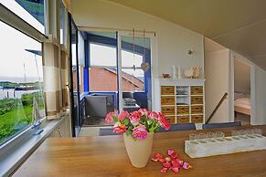 6 Pers Harbor House Nirvana on the Marina With Lake View and Sauna