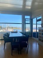 6 Pers Harbor House Nirvana on the Marina With Lake View and Sauna