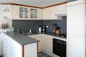 6 Pers - Chalet Emma Located at the Lauwersmeer With own Fishing Pier