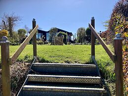 6 Pers House Marijke With Winter Garden and Direct Access to the Lauwe