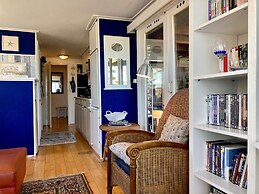 6 Pers House Marijke With Winter Garden and Direct Access to the Lauwe