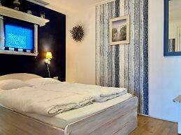 6 Pers House Marijke With Winter Garden and Direct Access to the Lauwe