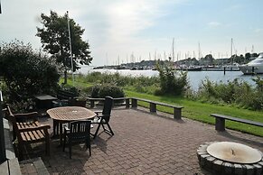 8 Pers Large Seaside Home in Front of the Lauwersmeer