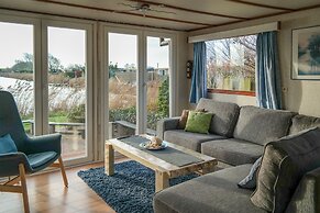 8 Pers Large Seaside Home in Front of the Lauwersmeer