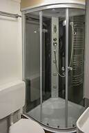 8 Pers Large Seaside Home in Front of the Lauwersmeer