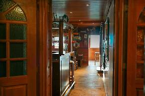 8 Pers Large Seaside Home in Front of the Lauwersmeer