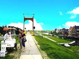 6 Pers Equipped Holiday Home Behind the Dyke of the Lauwersmeer