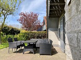 6 Pers Sunny House With Equipped Terrace Behind a Dike at Lauwersmeer