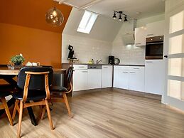 6 Pers Sunny House With Equipped Terrace Behind a Dike at Lauwersmeer