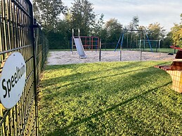 Cozy Holiday Home by the Dike in a Quiet Location at Lauwersmeer